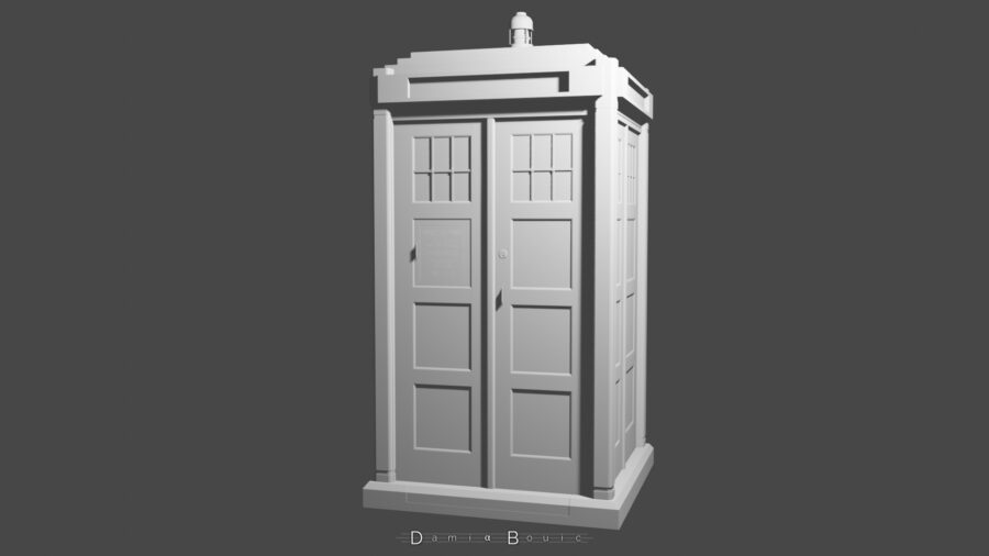 Le corps du TARDIS est terminé, vu ici presque de face, avec tout ses éléments. Mais il est encore en gris. La couleur viendra après.